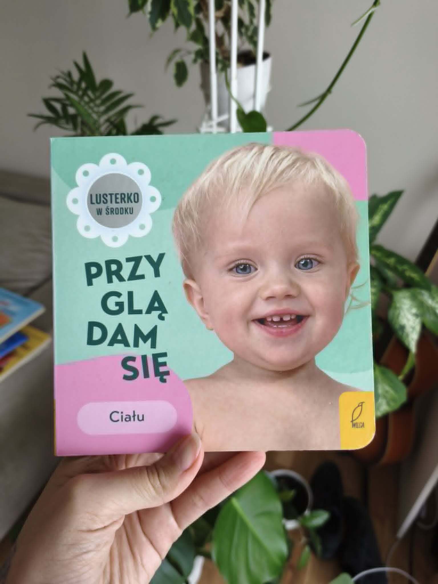 Przyglądam się ciału — książka edukacyjna dla 2-latka